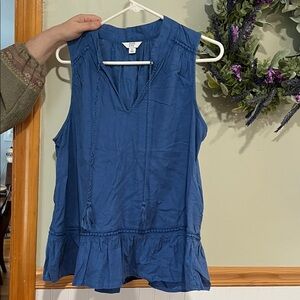crown & ivy Blue Sleeveless Tassel V-Neck Ruffle Hem Top